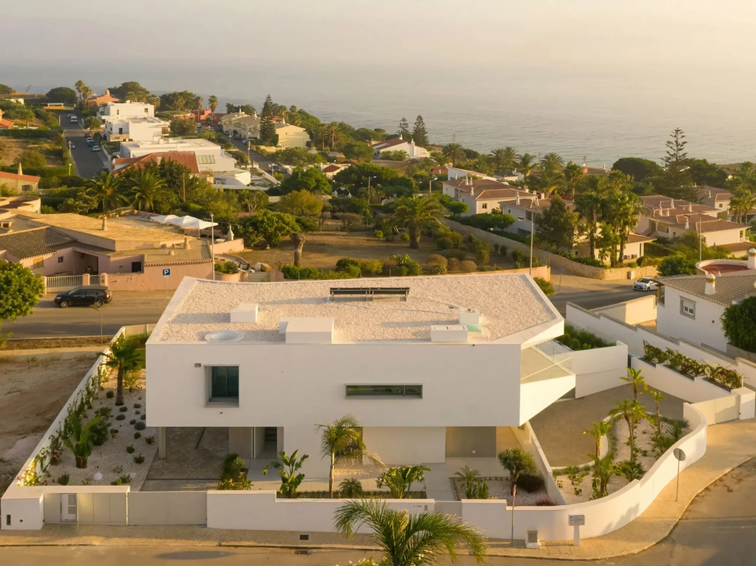 3P House Mario Martins Atelier 5 - Catalano